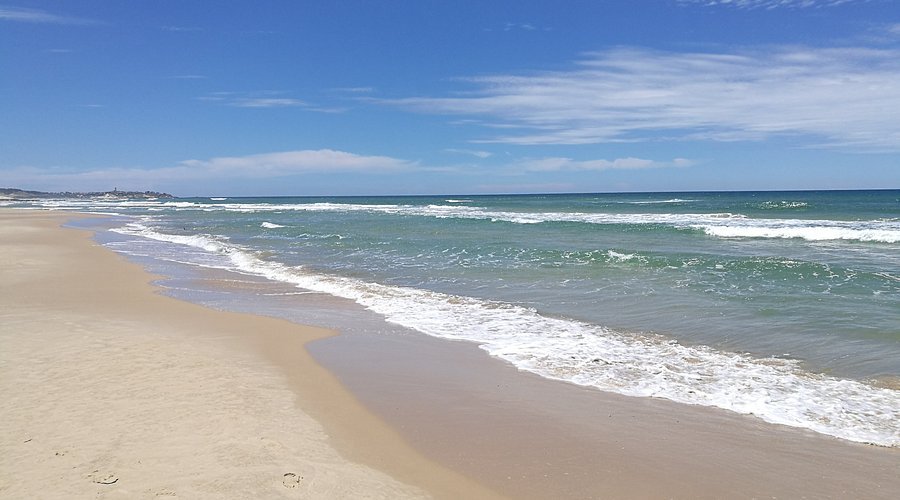 카마초 해변(프라이아 두 카마초)